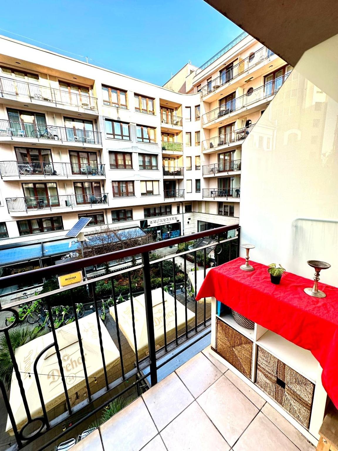 בודפשט City Center Apartment With Balcony מראה חיצוני תמונה