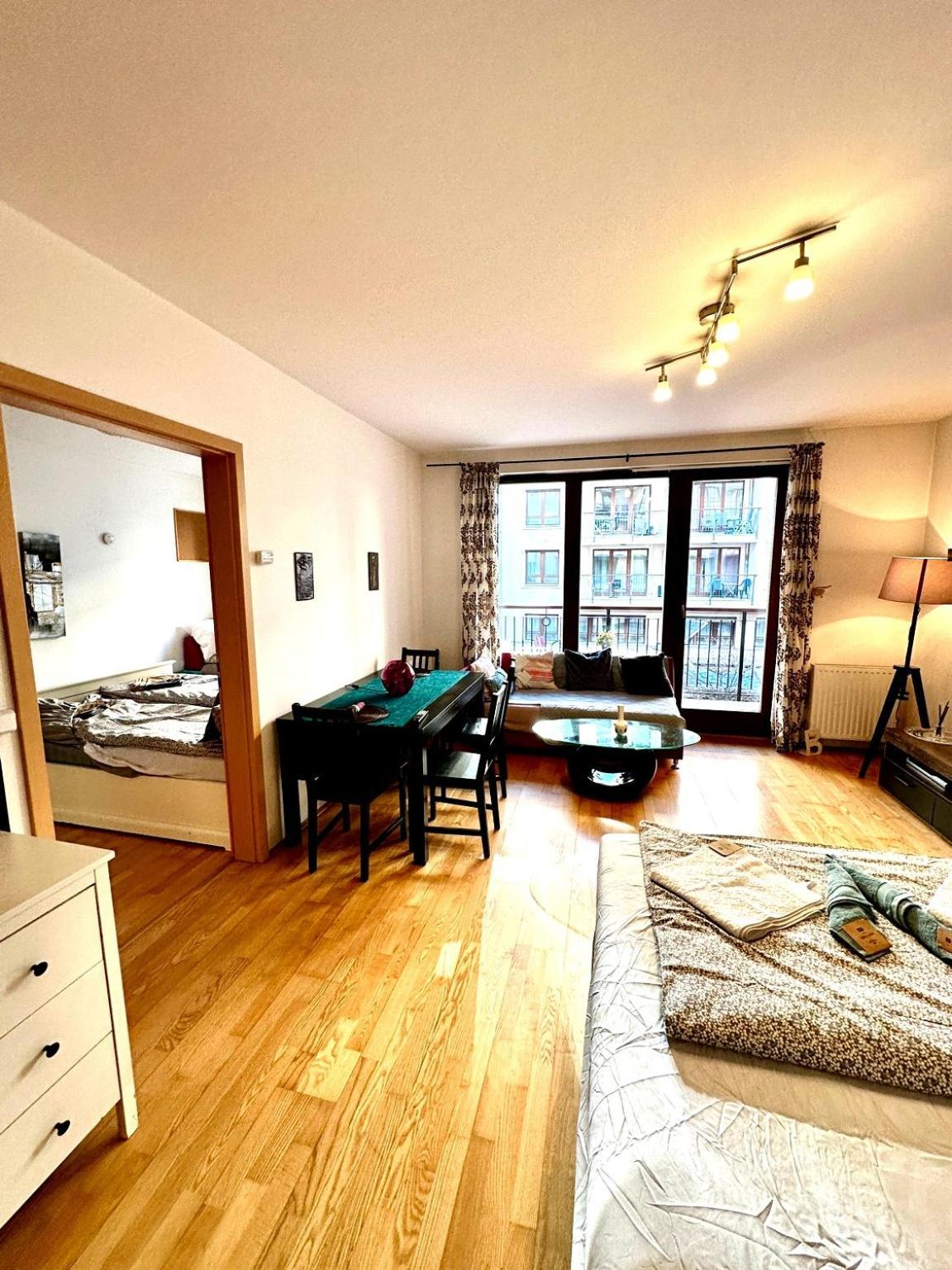 בודפשט City Center Apartment With Balcony מראה חיצוני תמונה